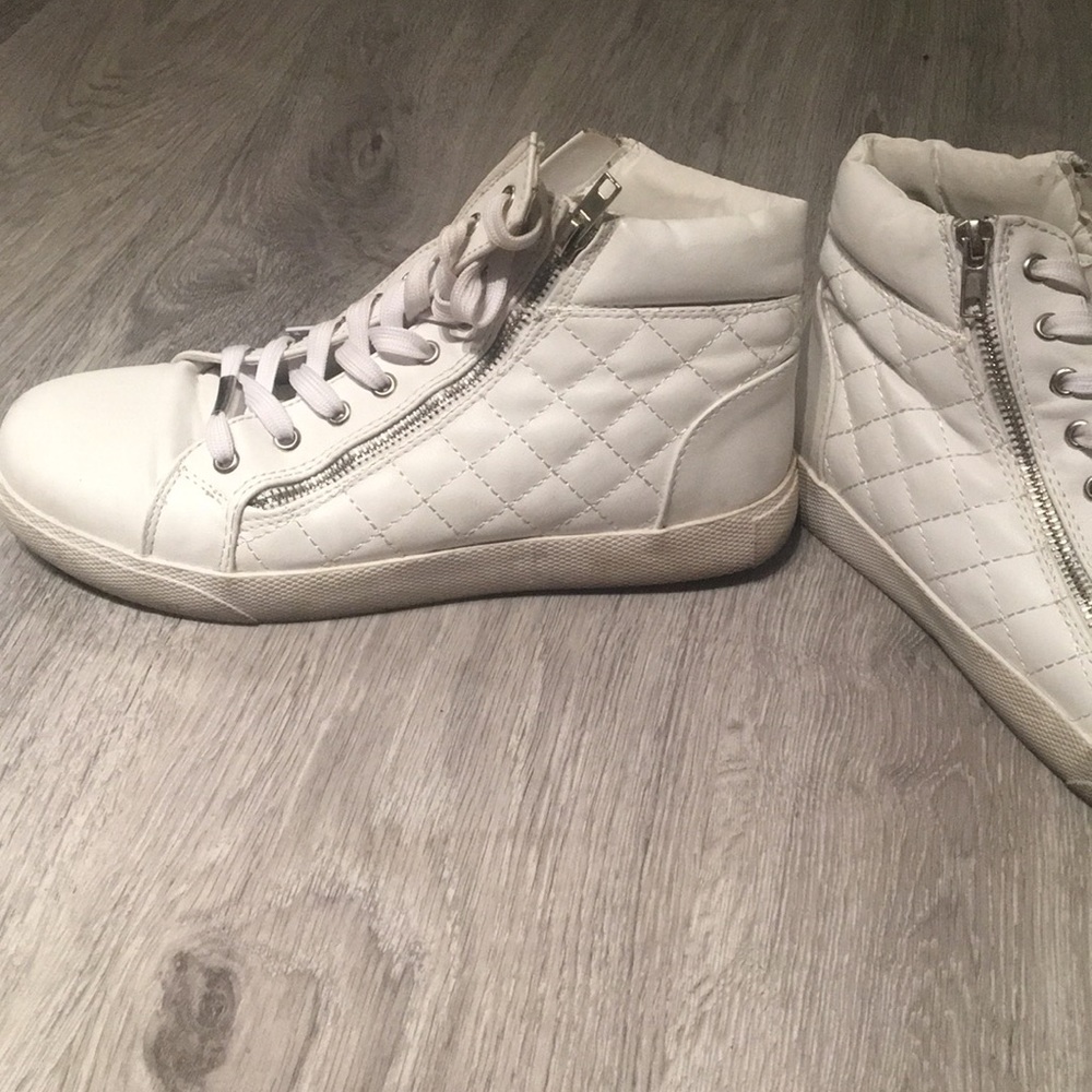 Steve Madden High Top Sneakers- Size 9